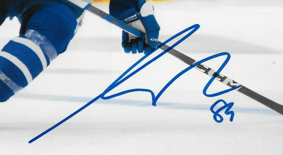 Signed Nick Robertson Toronto Maple Leafs Autographed 8x10 Photo #5 Original