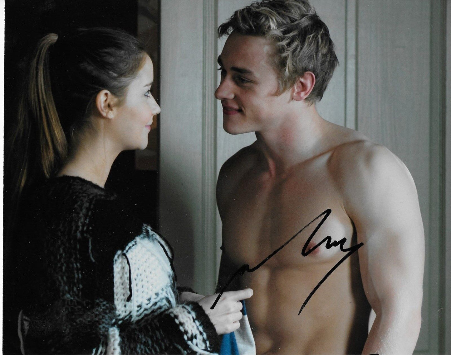 Autographed Ben Hardy X-Men Apocolypse signed 8x10 Photo Eastenders
