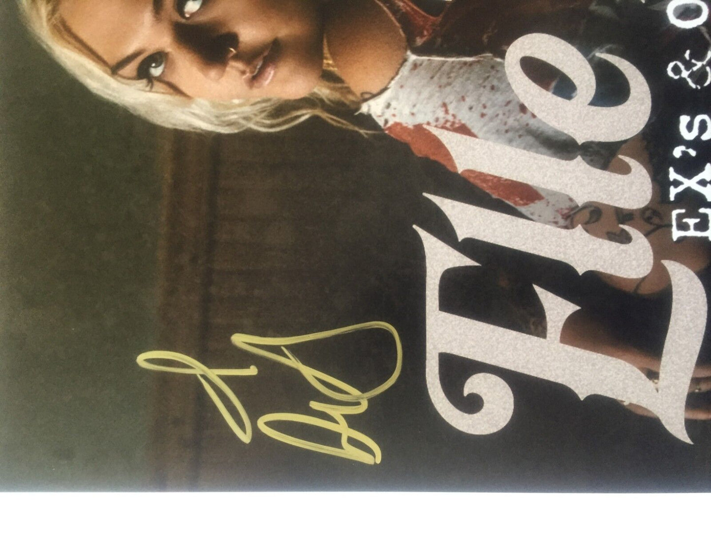 Autographed Elle King signed Ex's & Oh's 12x12 PHOTO