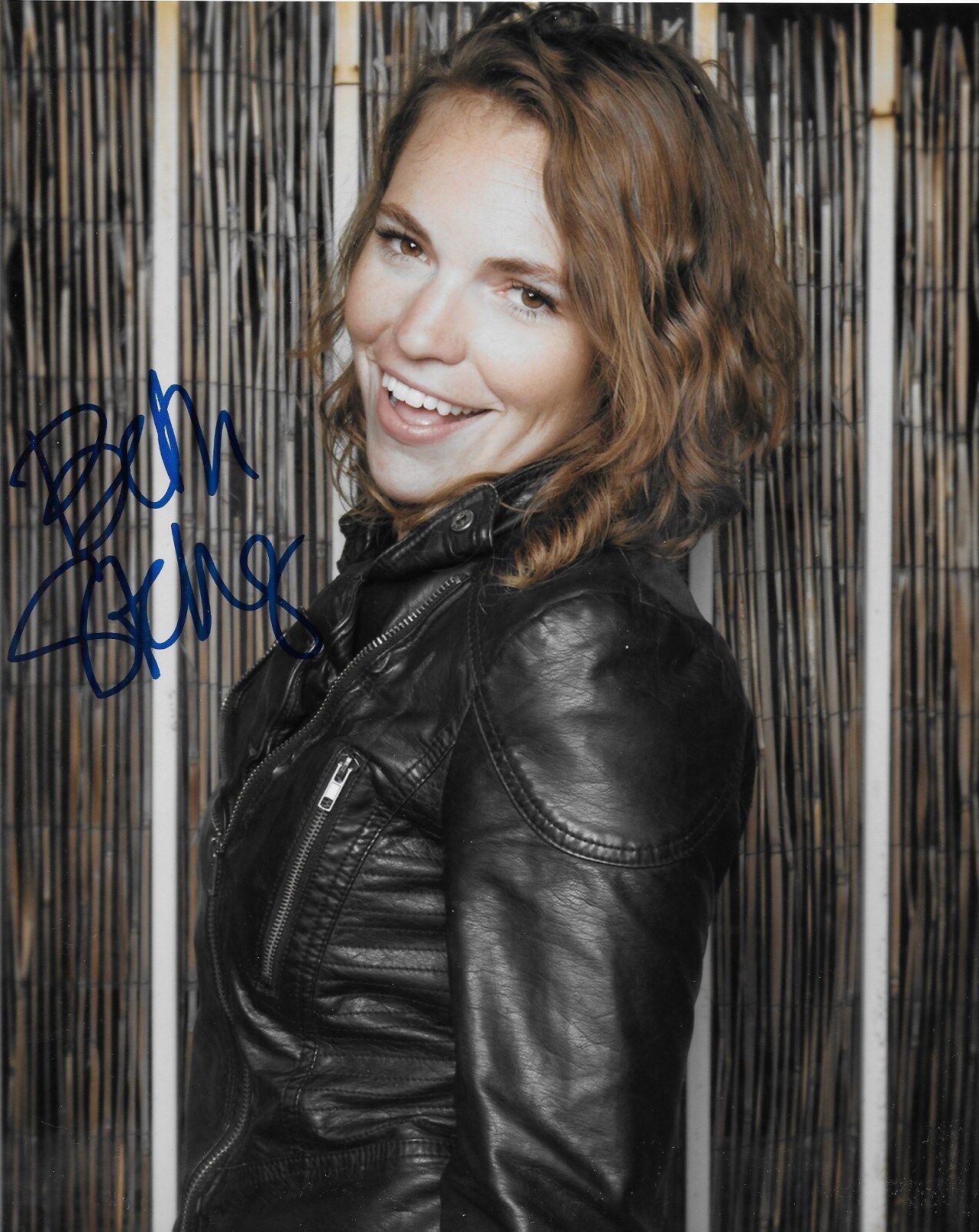 Autographed Actress Comedian Beth Stelling 8x10 Photo