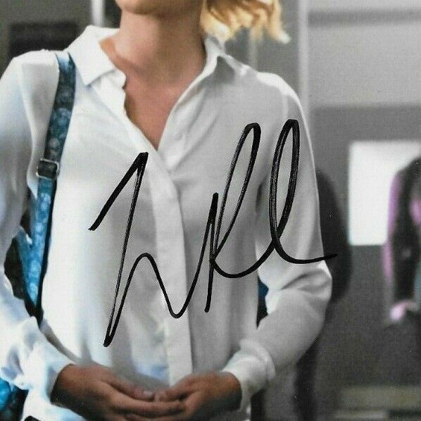 Autographed Actress Lili Reinhart signed 8x10 Riverdale #2
