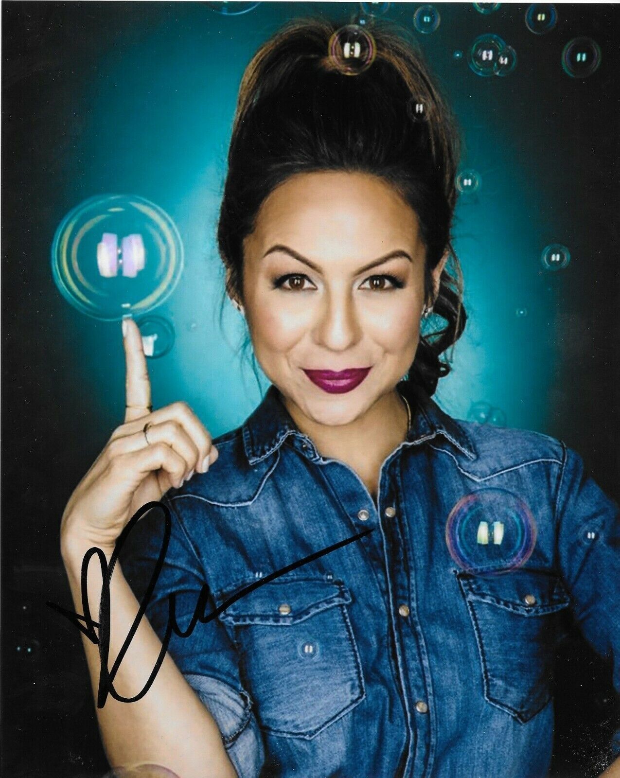 Photo autographiée 8x10 signée Anjelah Johnson Actrice Comédienne #4 Original