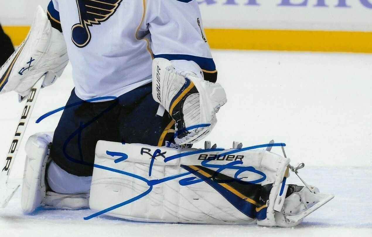 Photo autographiée de Brian Elliott des Blues de St Louis 8x10 originale