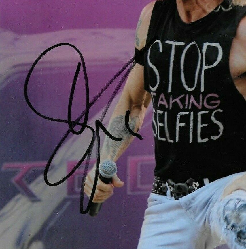 Autographed Dee Snider Twisted Sister signed 8x10 Photo