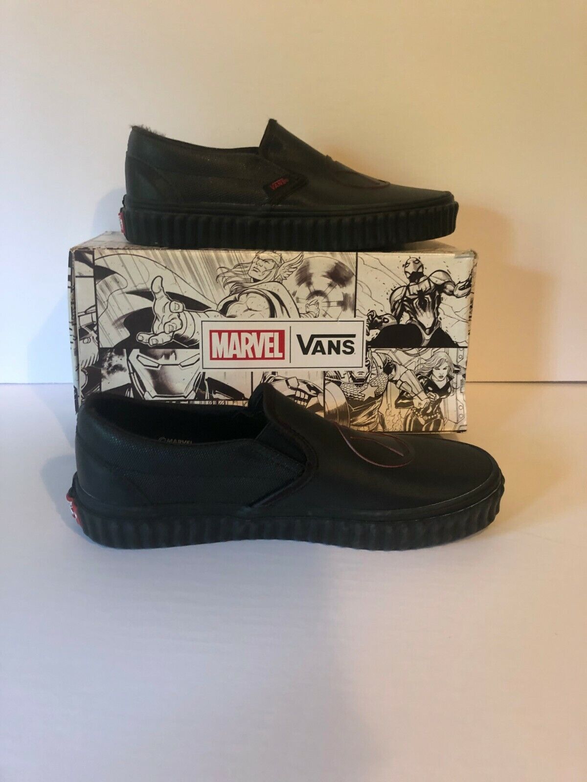 Édition limitée Marvel Black Widow Vans Slip On Neuf dans la boîte Taille 4,5m 6w