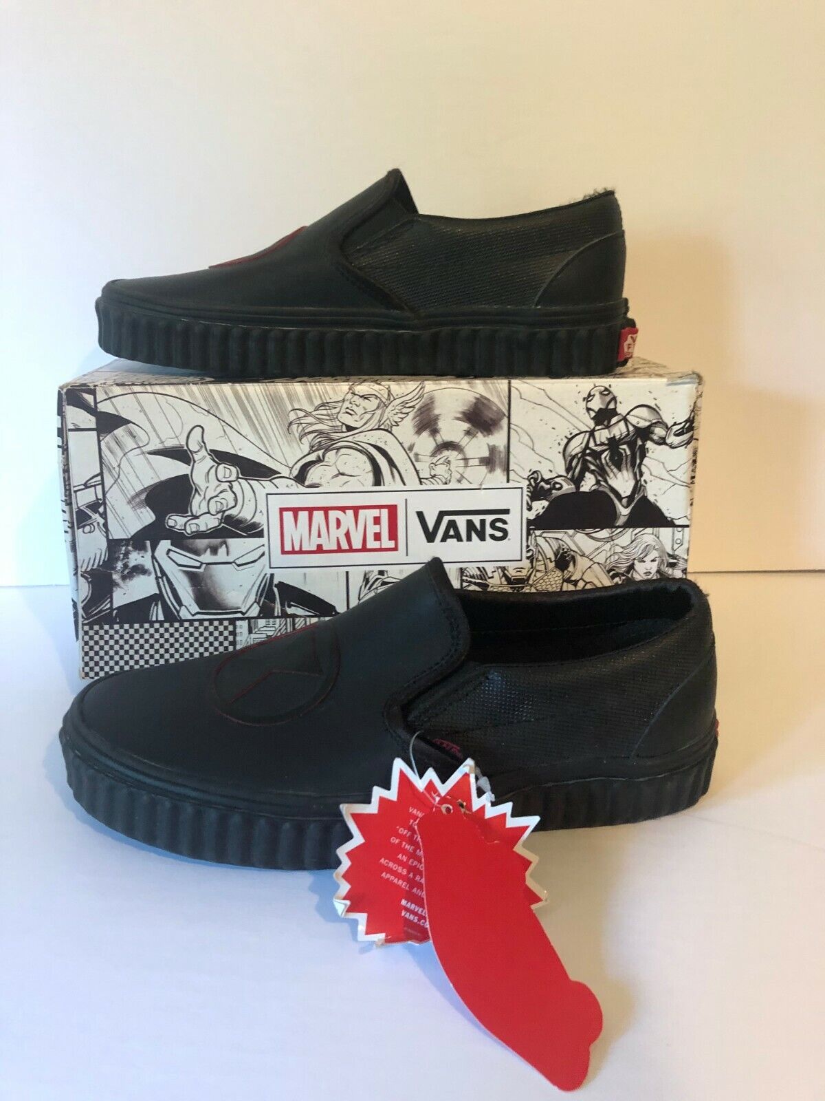 Édition limitée Marvel Black Widow Vans Slip On Neuf dans la boîte Taille 4,5m 6w