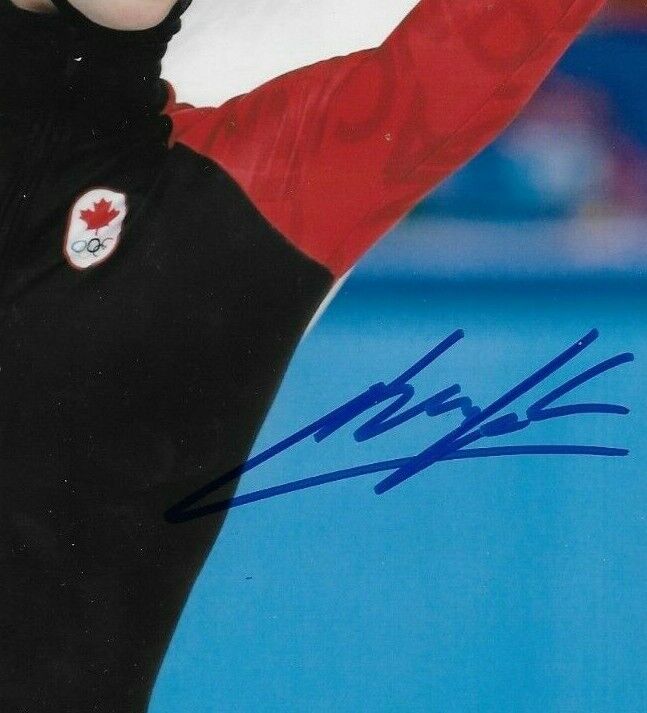 Auto. Charle Cournoyer Jeux olympiques Patinage de vitesse sur piste courte Photo 8x10 Original
