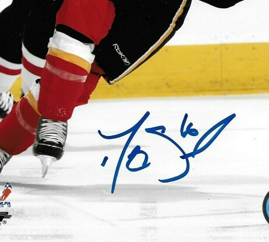 Autographed Calgary Flames Dustin Boyd 8x10 Photo Original