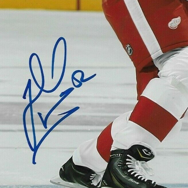 Photo originale autographiée de Jonathan Ericsson des Red Wings de Detroit, format 8 x 10