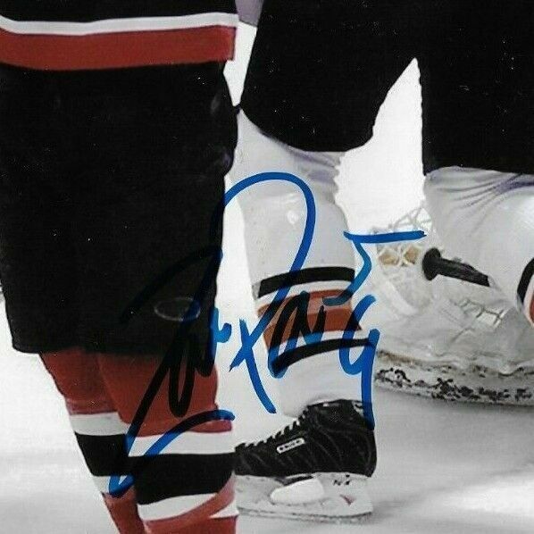Photo 8x10 autographiée par Zach Parise des Devils du New Jersey #3