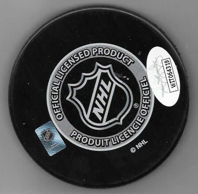 Auto. Montreal Canadiens Benoit Brunet 92-93 Stanley Cup Champions Puck with JSA
