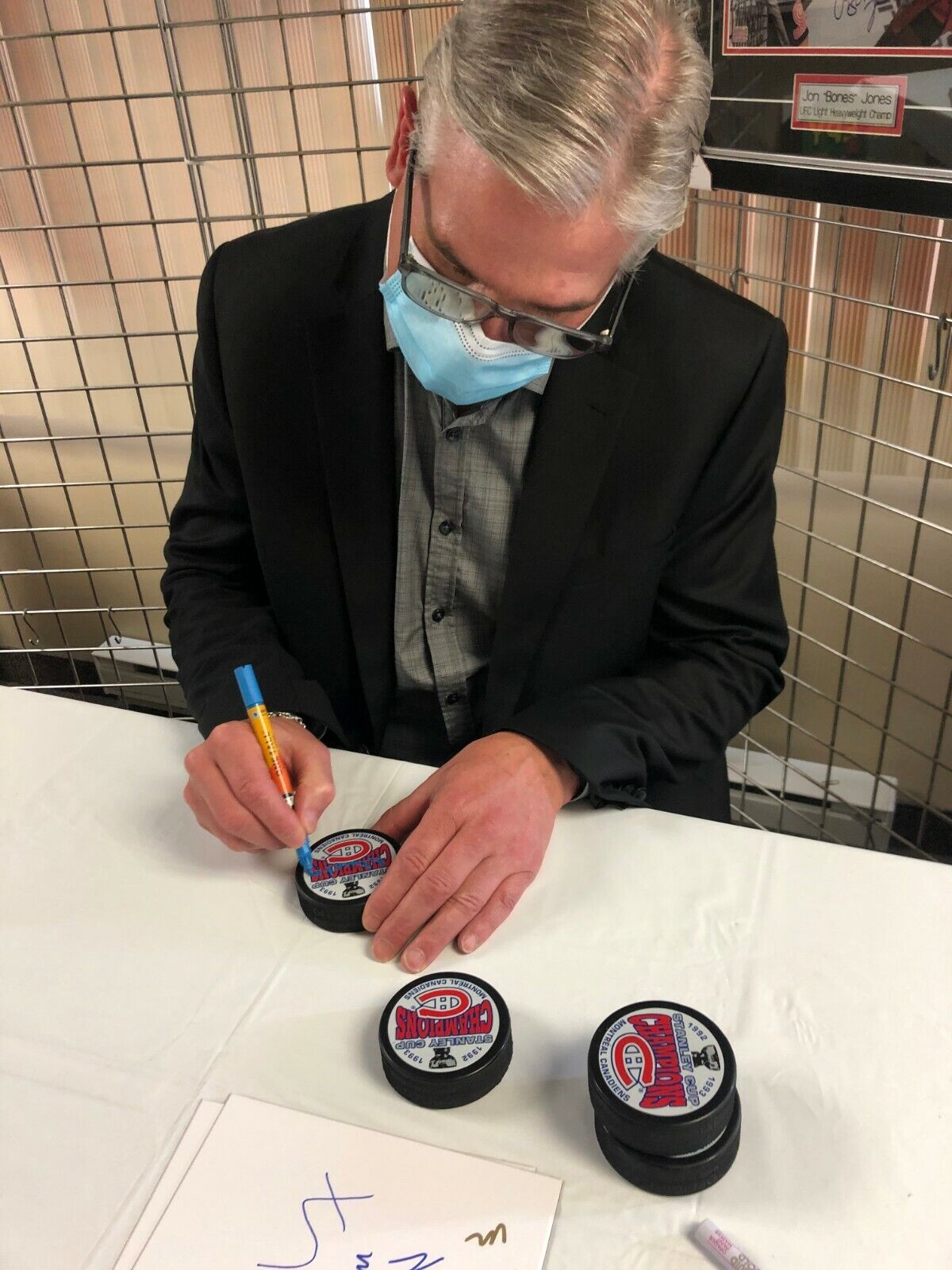 Auto. Montreal Canadiens Benoit Brunet 92-93 Stanley Cup Champions Puck with JSA