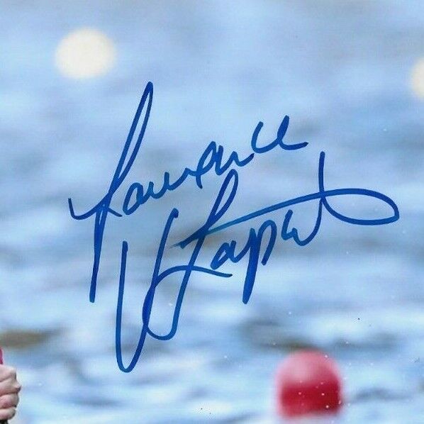 Canoë de vitesse autographié par Laurence Vincent Lapointe aux Jeux olympiques de Tokyo 2020 8x10 Ph 2