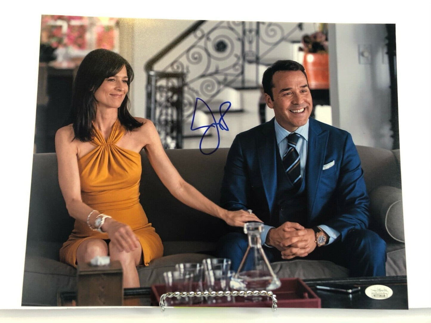 Autographed Jeremy Piven Entourage 11x14 Photo signed Ari Gold JSA witnessed 5