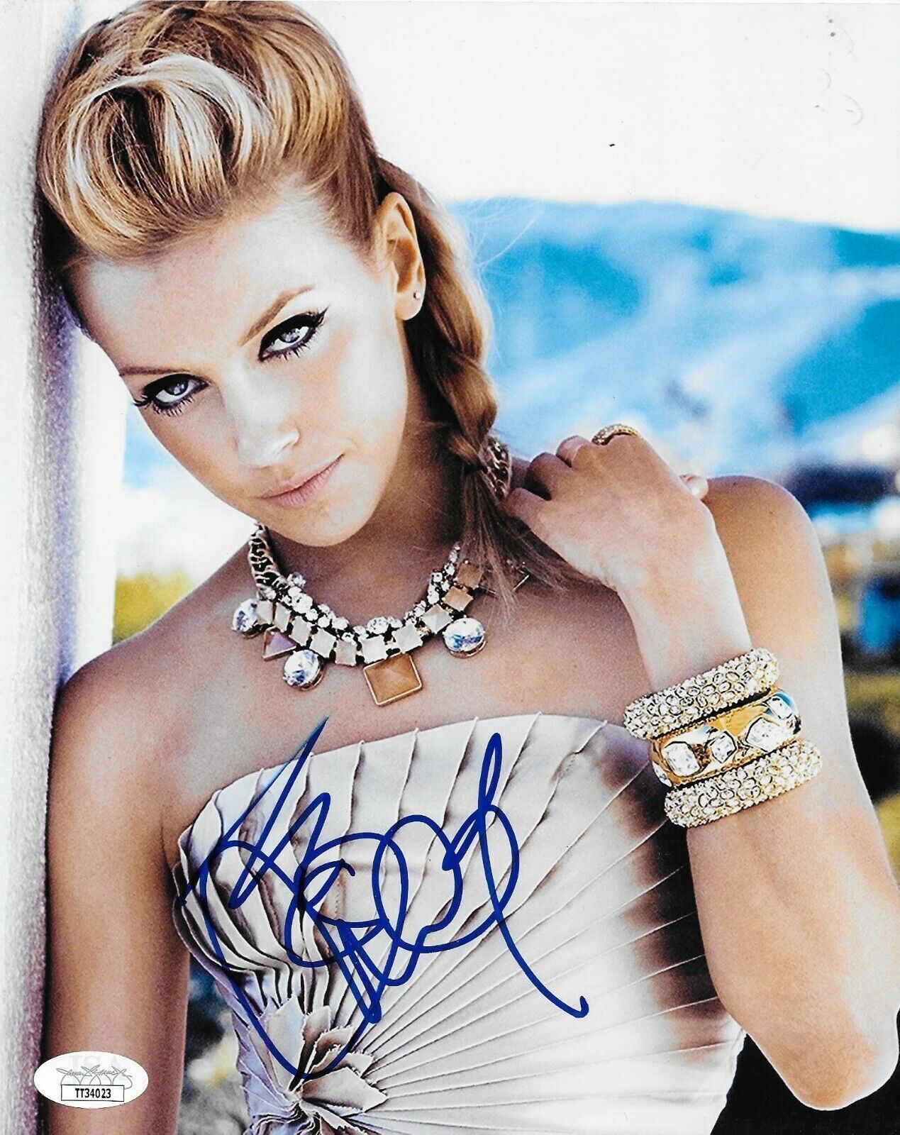 Photo autographiée de Katie Cassidy au format 8x10, certifiée JSA