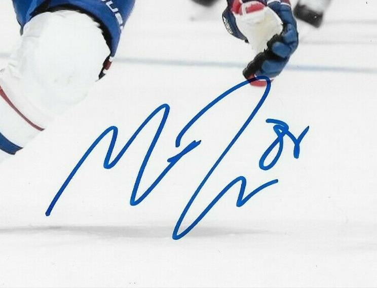 Autographed Montreal Canadiens Mathieu Perreault 8x10 Photo #2 Original