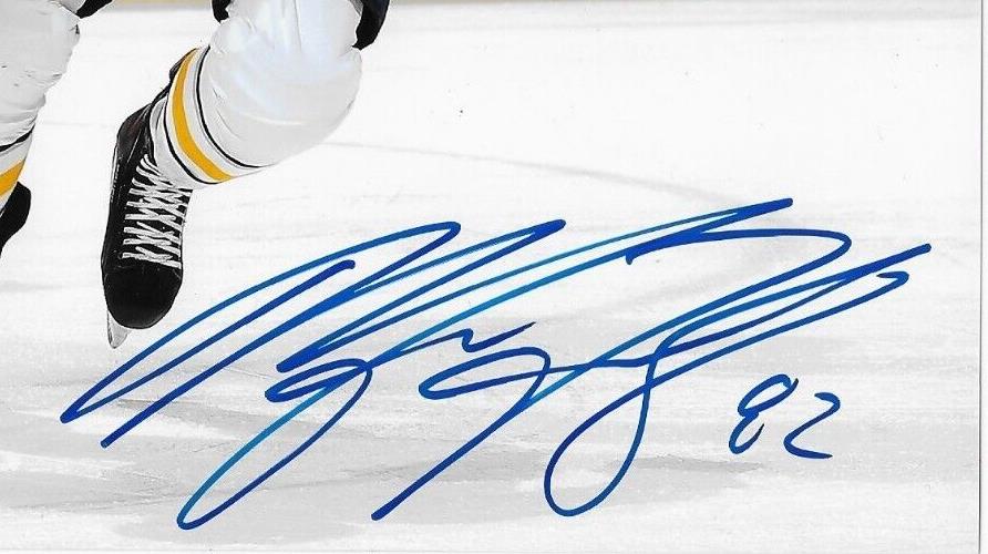 Autographed Buffalo Sabres Marcus Foligno 8x10 Photo Original
