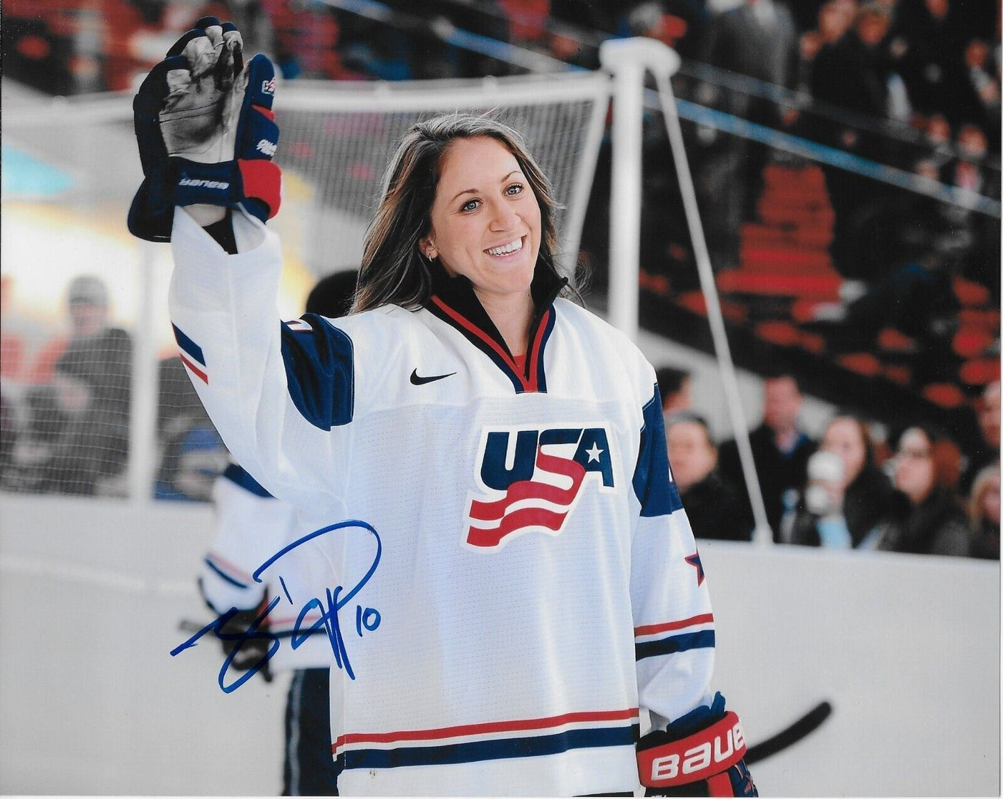 Photo 8x10 autographiée par Meghan Duggan de l'équipe américaine de hockey féminin aux Jeux olympiques #7