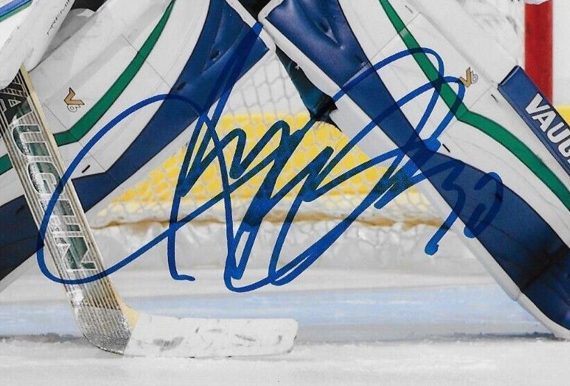 Auto. Vancouver Canucks Ryan Miller 8x10 Ph. #8 Original with JSA Authentication