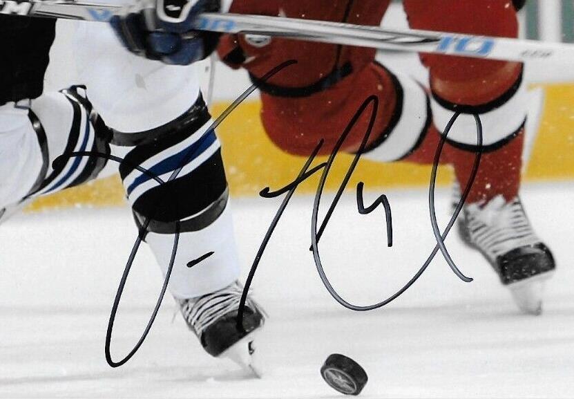 Autographed Tampa Bay Lightning Vincent Lecavalier 8x10 Photo #3 Original