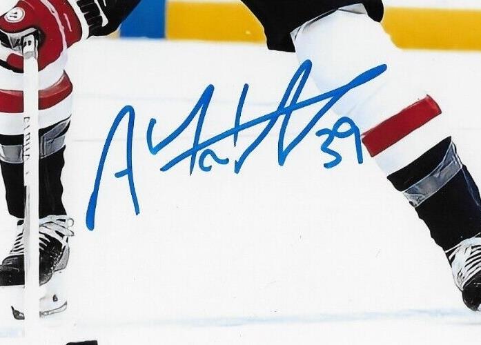 Autographed Washington Capitals Anthony Mantha 8x10 Photo Original