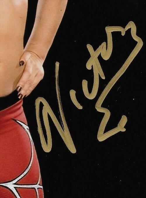Photo autographiée de la catcheuse Lisa Marie Varon signée WWE NXT 8x10 #4 Original