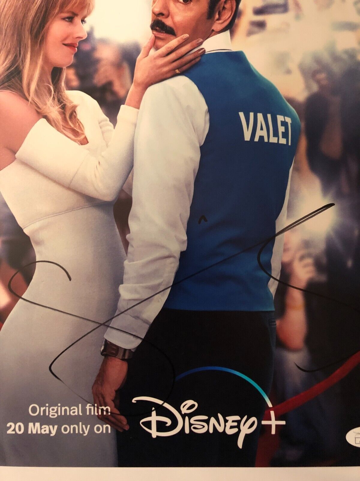 Autographed The Valet 12x18 photo signed by Samara Weaving JSA cert