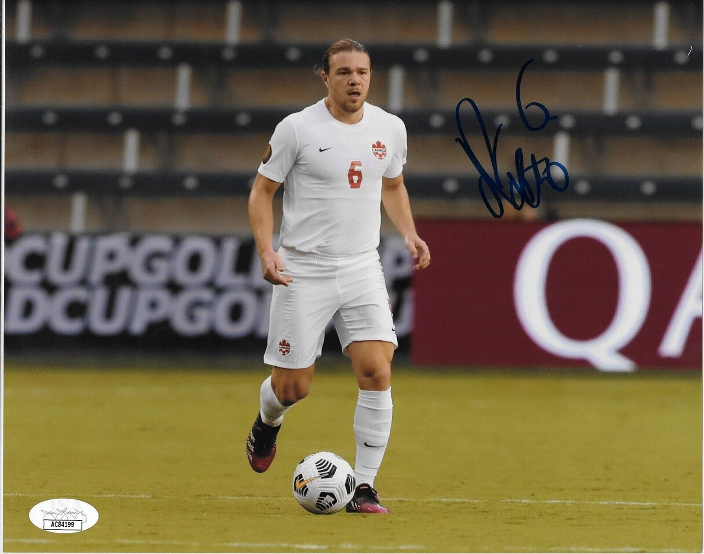 Photo autographiée de Samuel Piette de l'équipe canadienne de soccer 8x10 avec authentification JSA