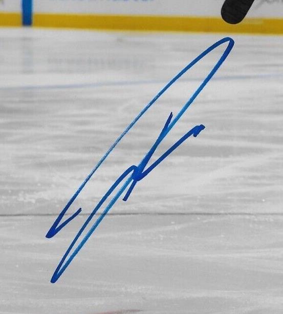 Photo originale autographiée de Sean Durzi des Kings de Los Angeles 8x10
