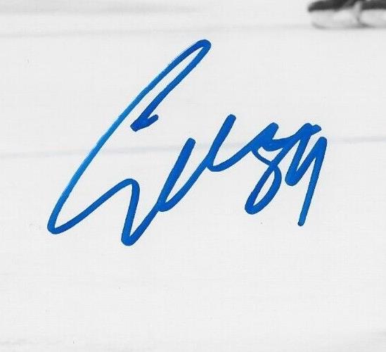 Autographed Winnipeg Jets Sam Gagner 8x10 Photo Original