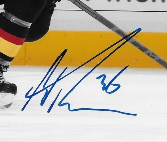 Photo autographiée de Matthew Highmore des Canucks de Vancouver 8x10
