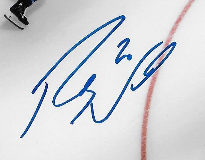 Autographed Toronto Maple Leafs Riley Nash 8x10 Photo Original