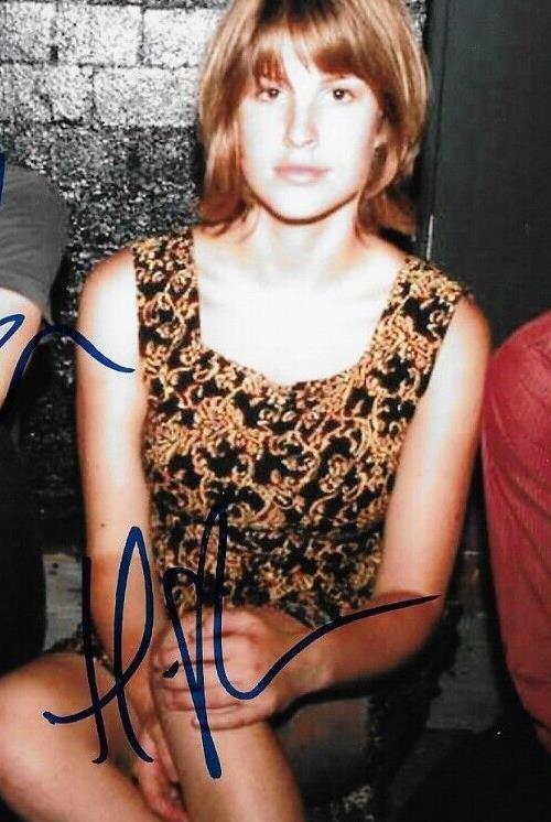 Auto The Jezabels Hayley Mary Heather Shannon Nik Kaloper Lockwood 8x10 Photo 11