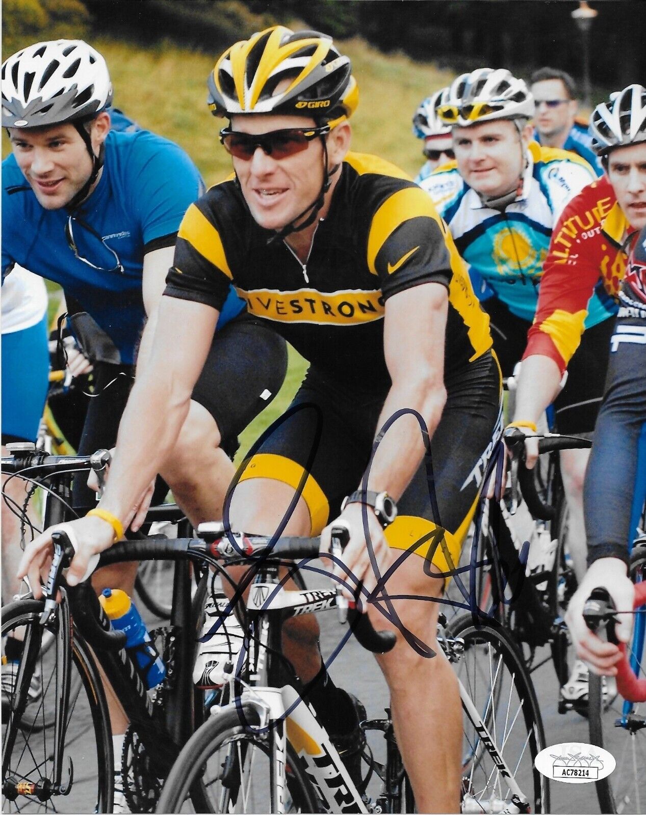 Autographed Cycling Lance Armstrong Live Strong 8x10 Photo Original with JSA