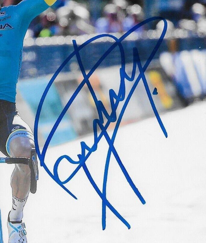 Cyclisme dédicacé Jakob Fuglsang UCI Astana Qazaqstan 8x10 Photo #3 Original