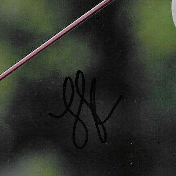 Autographed Lucas Glover PGA Golf 8x10 Photo Original