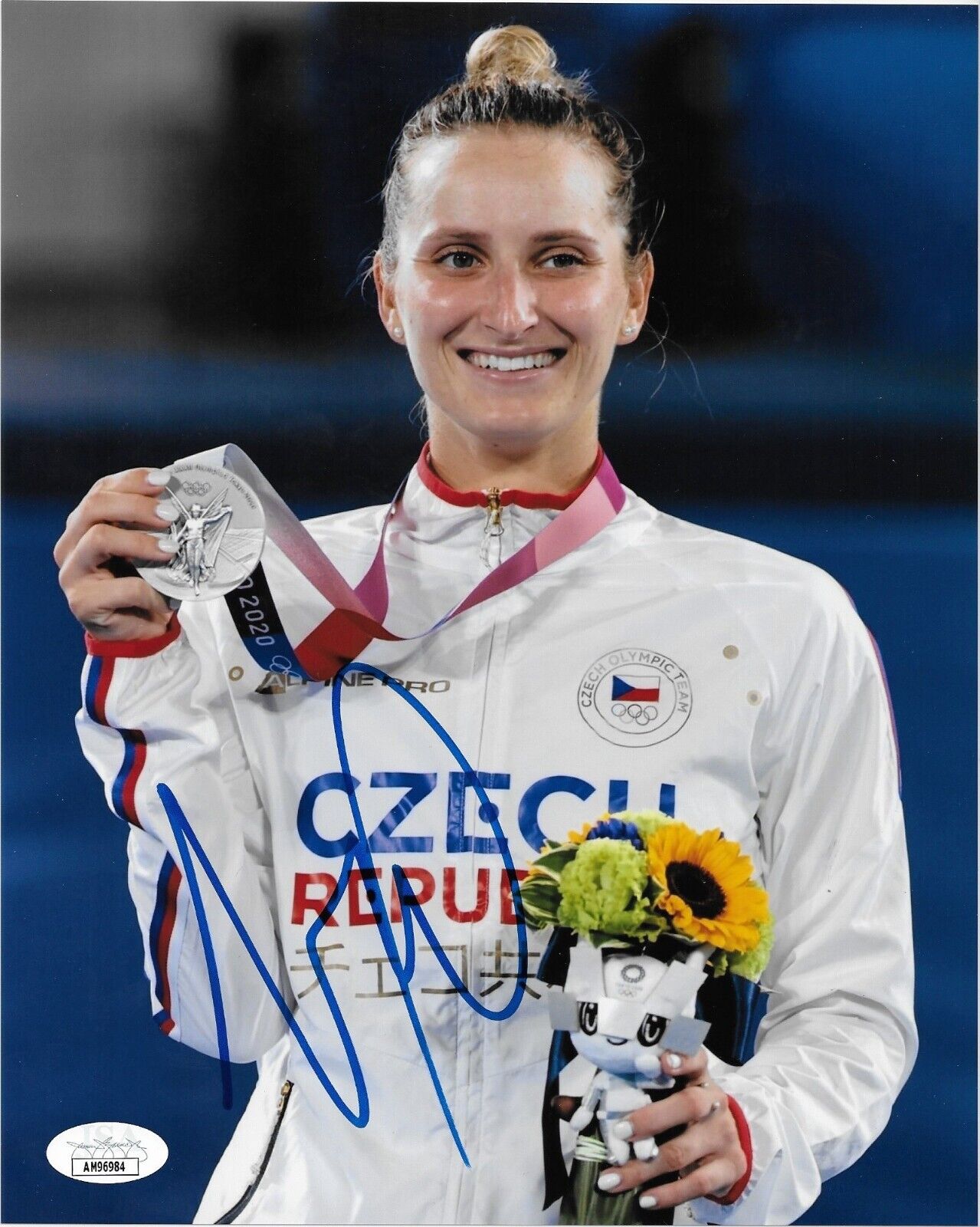 Photo autographiée de Marketa Vondrousova, tennis aux Jeux olympiques de 2020, format 8x10, 6 photos originales avec JSA