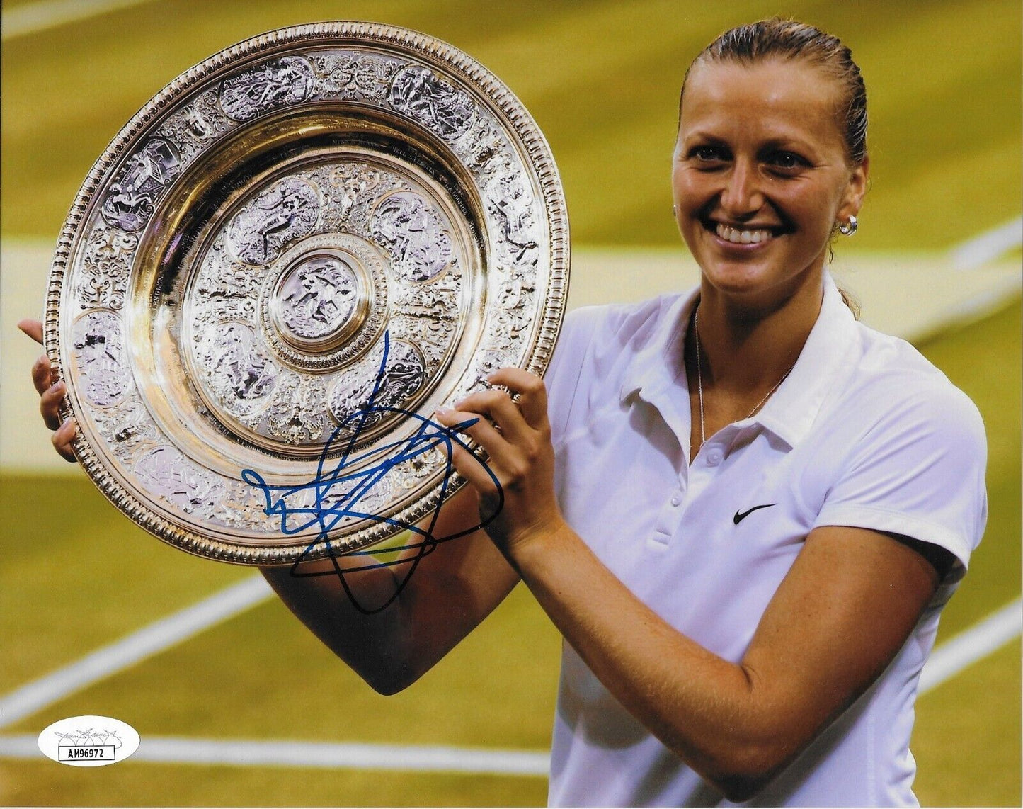 Photo autographiée de Petra Kvitova Tennis Wimbledon 2014 8x10 #6 Authentification JSA