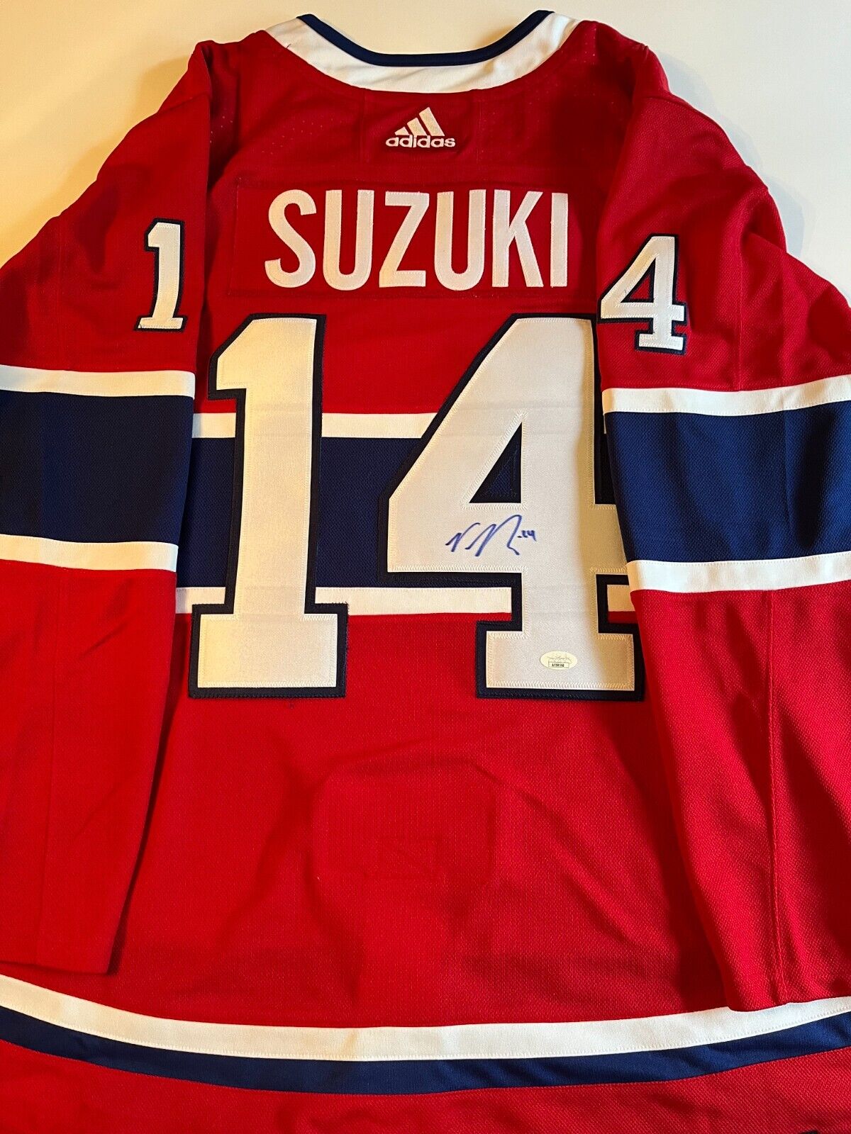 Maillot authentique dédicacé par Nick Suzuki des Canadiens de Montréal d'Adidas avec JSA 2
