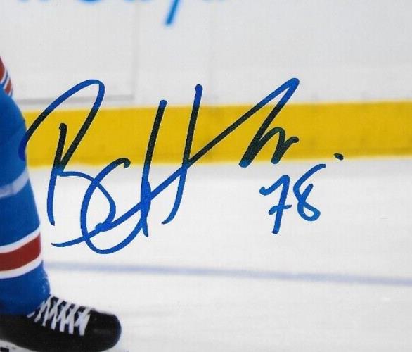 Photo 8x10 autographiée par Brennan Othmann des Rangers de New York #2
