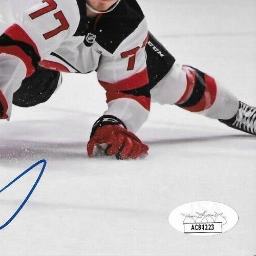 Photo autographiée #2 de Filip Mesar, Canadien de Montréal, format 8x10, avec authentification JSA