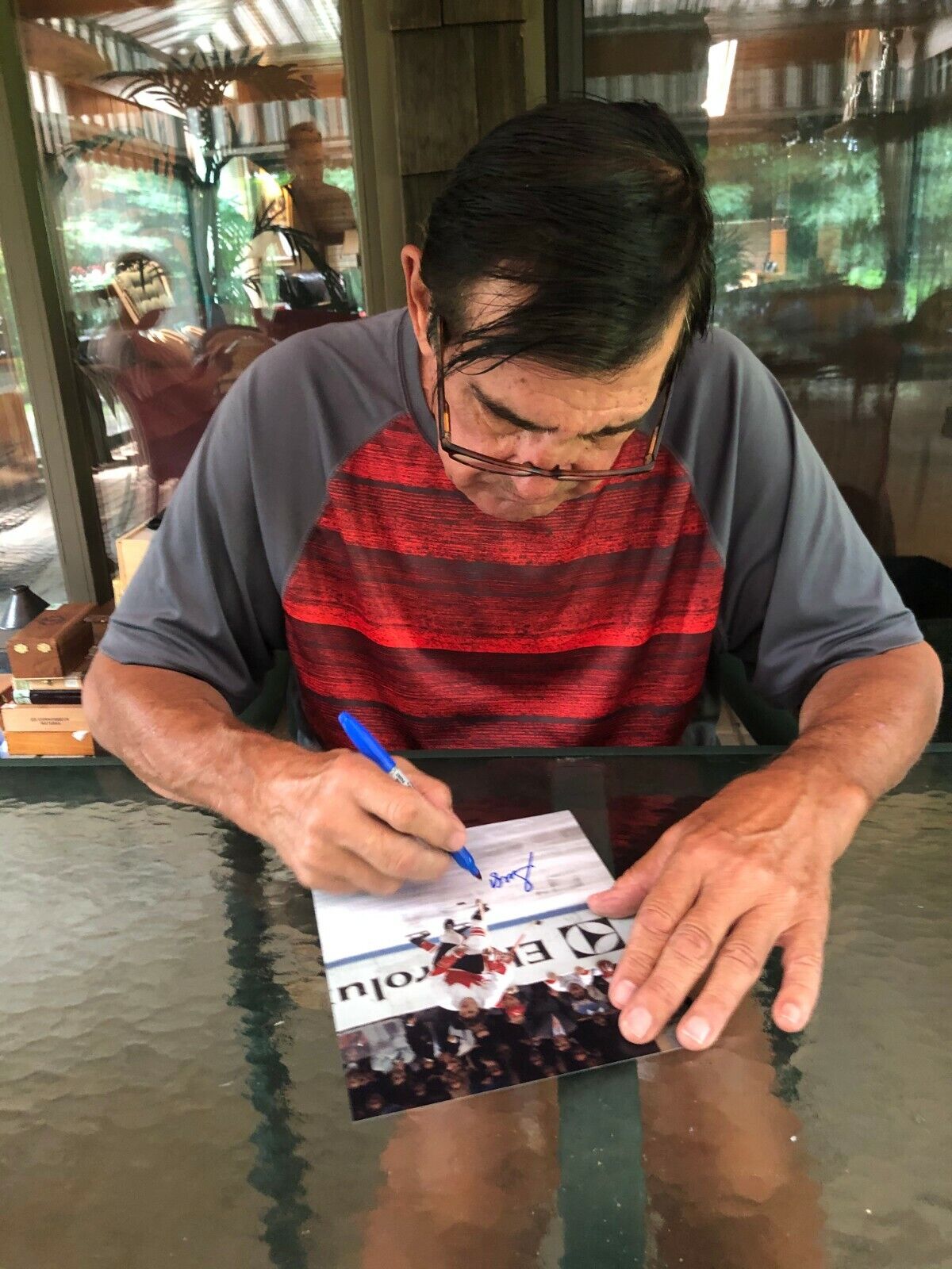 Autographed Montreal Canadiens Hall of Famer Serge Savard Signed 8x10 Photo #4