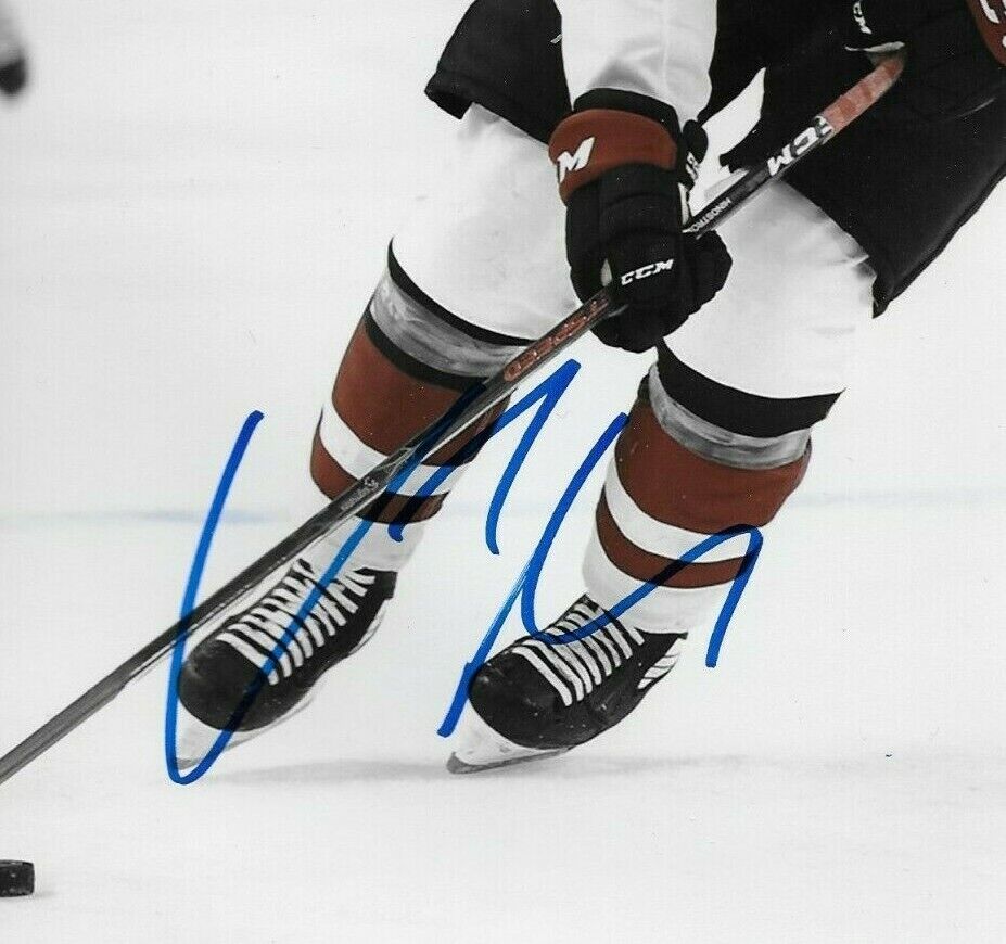 Signed Vinnie Hinostroza Arizona Coyotes Autographed 8x10 Photo #1 Original
