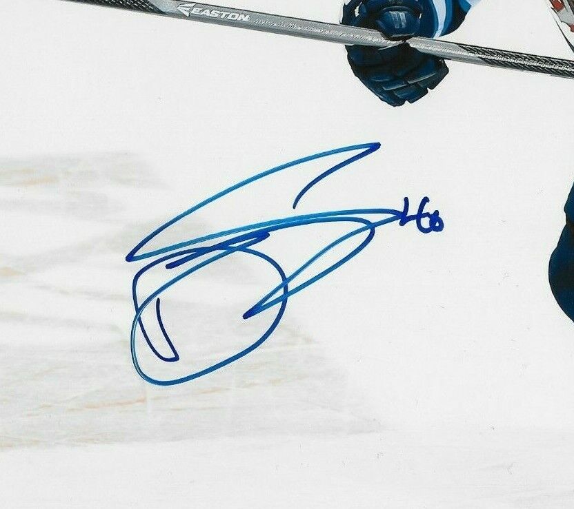 Signed Winnipeg Jets Devin Setoguchi Autographed 8x10 Photo #1 Original