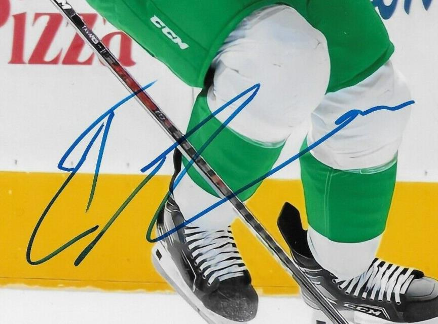 Photo autographiée 8x10 de John Tavares, Maple Leafs de Toronto, n° 4, originale