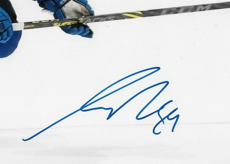 Photo 8x10 signée Nick Robertson par les Maple Leafs de Toronto #4 des Marlies de la AHL
