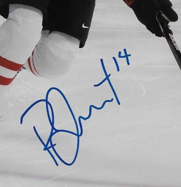 Signed Renata Fast Team Canada Womens Hockey Olympics 8x10 Photo #2 Original