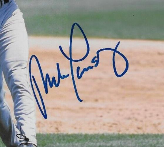 Photo autographiée 8x10 signée Mike Lansing par les Red Sox de Boston #3