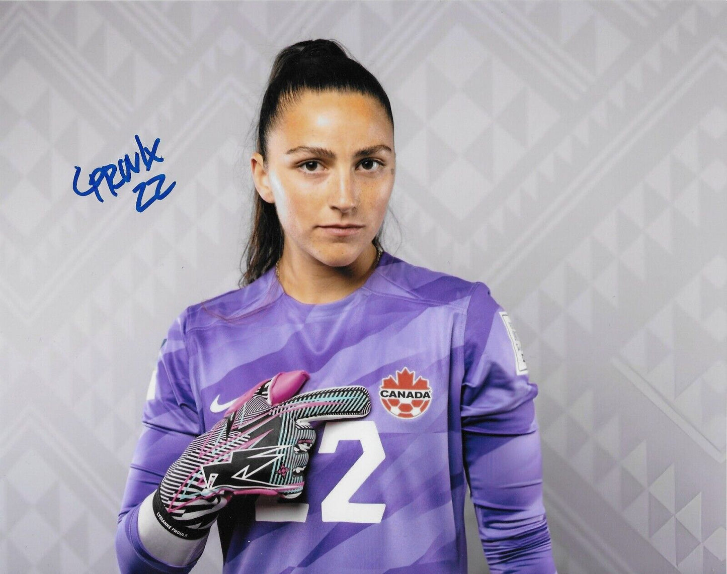 Signed Lysianne Proulx Team Canada Womens Soccer 8x10 Photo #4 Original