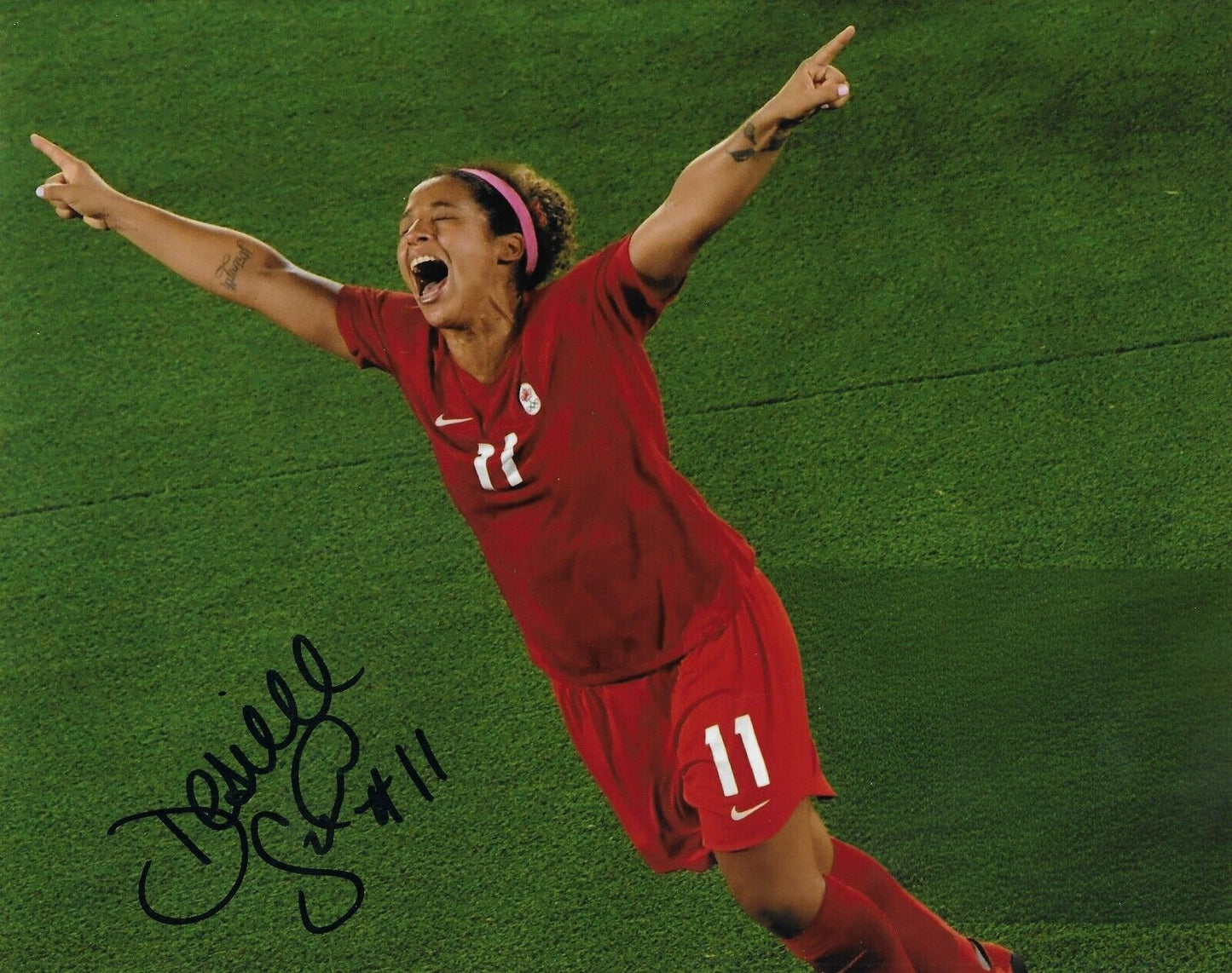 Signed Desiree Scott Team Canada Soccer Gold 2020 Tokyo Olympics 8x10 Photo #3